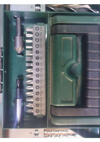 Alet Takımı 73 Parça (Takım Çantası Üstündeki Organizer Plastik Kısım Köşeden Kırıktır)