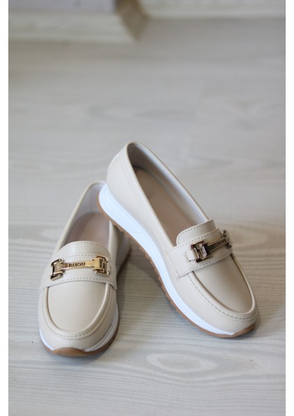 Ortopedik Tabanlı Günlük Kullanıma Uygun Tokalı Kadın Babet Ayakkabısı modelleri