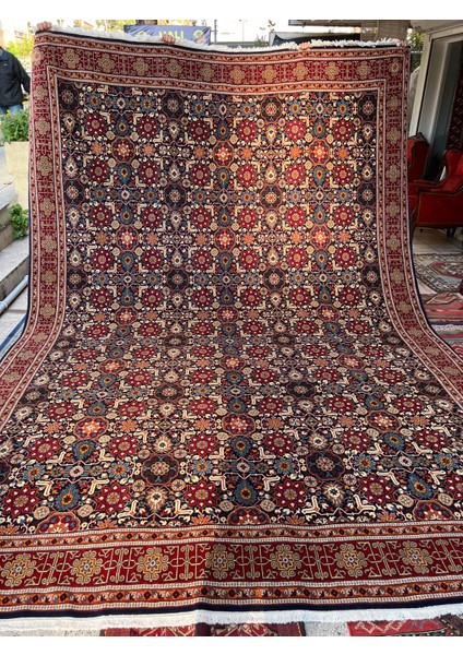 El Dokuma Hereke Halısı Imzalı Kafkas Modeli Birinci Sınıf Kalite Muazzam Bir Eser Ebat 417X300