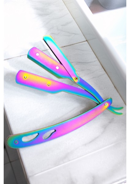 R4 Elektrikli Saç Tıraş Makinesi + U3 Full Metal Ustura + 5 Adet Yaprak Jilet