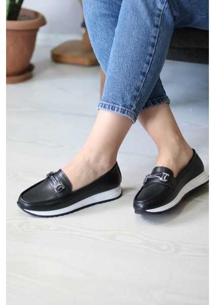 Ortopedik Tabanlı Günlük Kullanıma Uygun Tokalı Kadın Babet Ayakkabısı