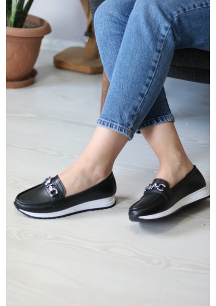 Ortopedik Tabanlı Günlük Kullanıma Uygun Tokalı Kadın Babet Ayakkabısı