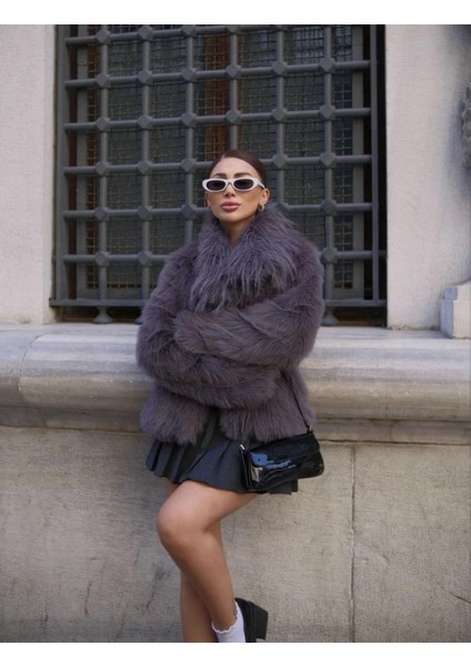 Salaş Sakallı Yumuşak Dokulu Yakalı Cepli Suni Kürk - Füme indirimleri