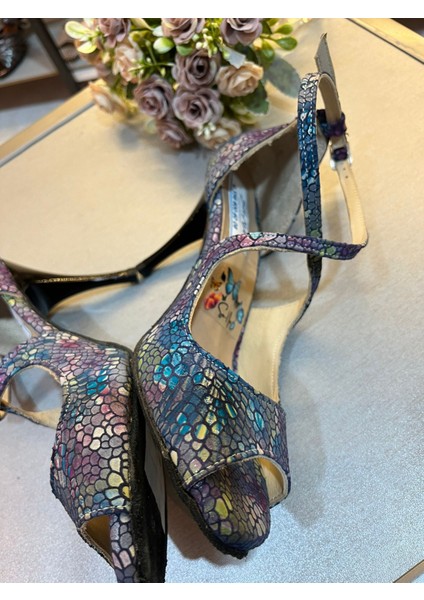 Mor/mavi Çapraz Bantlı Yılan Derisi Desenli 8,5 cm 13 Pont Topuk Boyu Tango, Dans ve Salonayakabısı modelleri