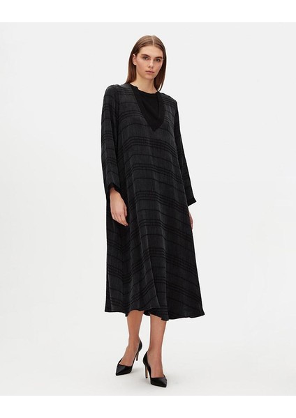 T25Y-4088 Mıssdalıda V Yaka Jakarlı Cupro Elbise fiyatları