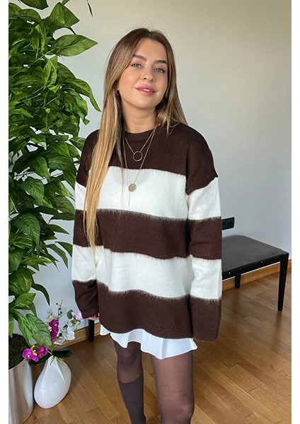 Eni Sezon Şık Çizgili Yumoş Kazak Kaliteli Marka Günlük Kadın Oversize Model