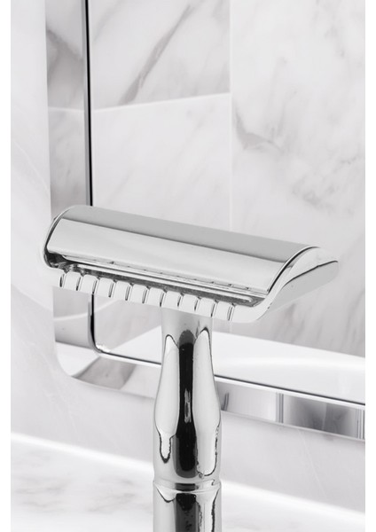 S6 Full Metal Manuel Tıraş Makinesi + U5 Mekanizmalı Ustura + 5 Adet Yaprak Jilet modelleri