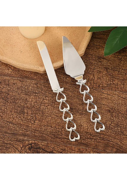 🤍 SDH-3530 Gümüş Kalp Detaylı Pasta Servis Seti – Kutlamalara Romantik Zarafet!