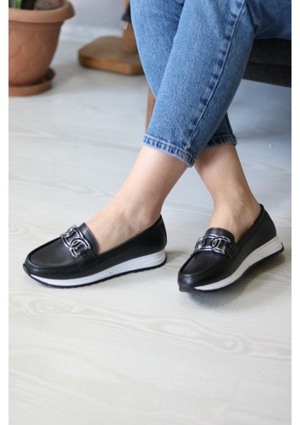 Ortopedik Tabanlı Günlük Kullanıma Uygun Tokalı Kadın Babet Ayakkabısı