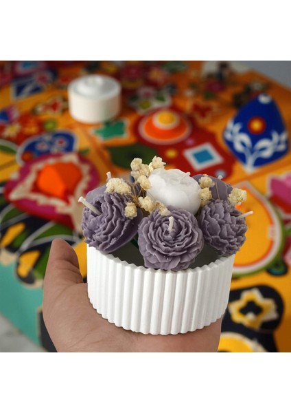 Küçük Boy Mor–beyaz Çiçek Buketi Kokulu Vazo Mum – %100 Soya Wax – Taş Tozu Vazo – El Yapımı modelleri