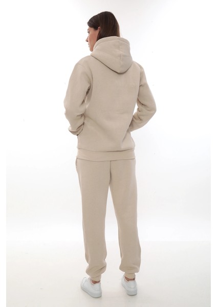 Bej Şık Polarlı Kadın Eşofman Takımı Paça Lastikli Cepli Kapüşonlu Nakış Detaylı Compact Takım modelleri