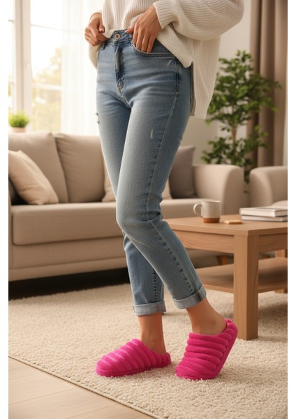 Burnu Kapalı Büzgü Detaylı Kadın Ev Terlik