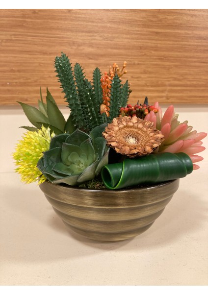 Yapay Skulent Pirinç Saksı Arajman Yükseklik 21 cm Çapı 18 cm indirimleri