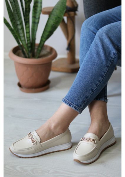 Ortopedik Tabanlı Günlük Kullanıma Uygun Tokalı Kadın Babet Ayakkabısı