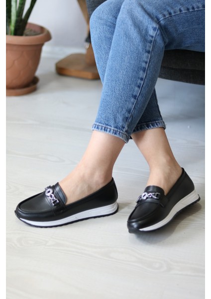 Ortopedik Tabanlı Günlük Kullanıma Uygun Tokalı Kadın Babet Ayakkabısı