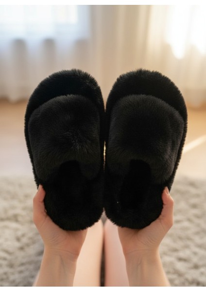 Peluş Detaylı Burnu Açık Kadın Ev Terlik modelleri