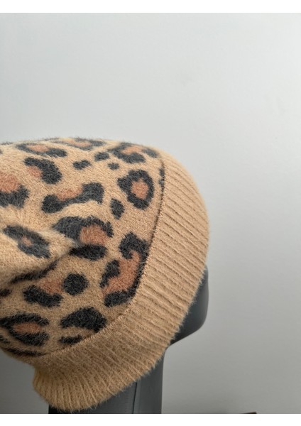 Kadın Yumuşacık Leopar Desenli Akrilik Kumaş Saçaklı Tüylü Bere – Sıcak Tutucu Kışlık Şapka fırsatları