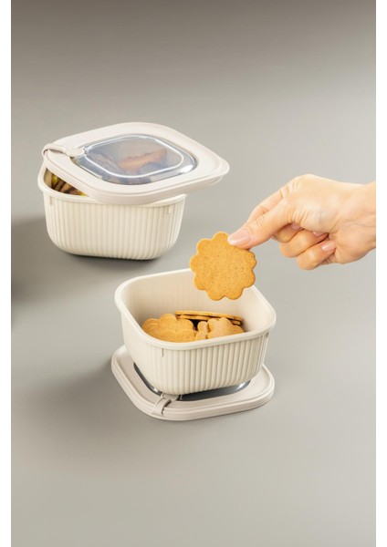 Kare 3 Parça Vakumlu Sızdırmaz Hava Almaz Saklama Kabı Seti Gri (1800/1100/600 Ml) fırsatları