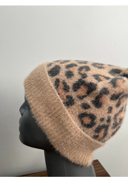 Kadın Yumuşacık Leopar Desenli Akrilik Kumaş Saçaklı Tüylü Bere – Sıcak Tutucu Kışlık Şapka fırsatları
