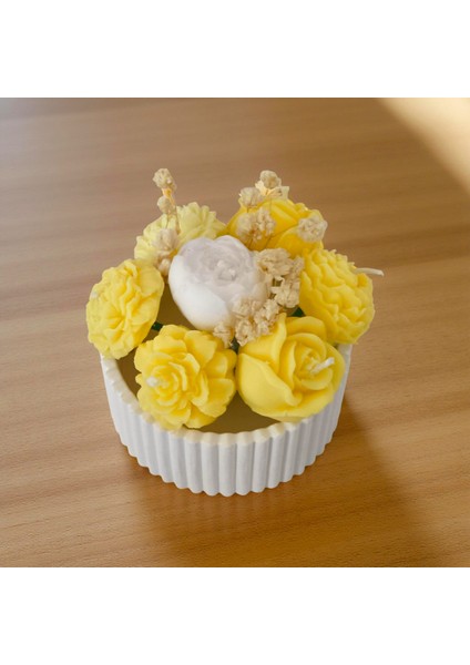 Küçük Boy Sarı–beyaz Çiçek Buketi Kokulu Vazo Mum – %100 Soya Wax – Taş Tozu Vazo – El Yapımı fiyatları