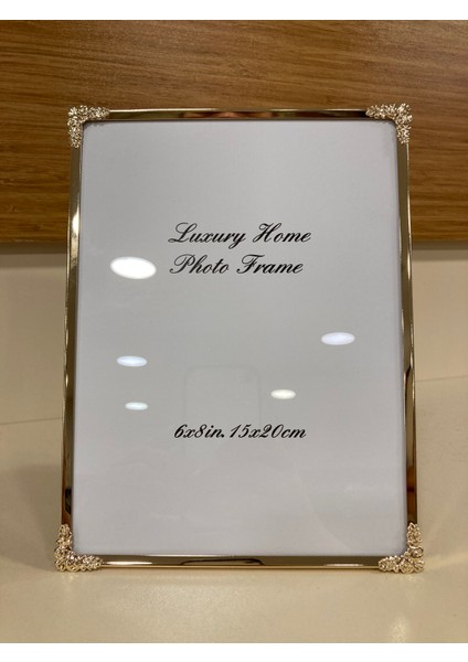 Resim Çerçevesi Ince Metal Detaylı Pirinç Altın 15X20 cm