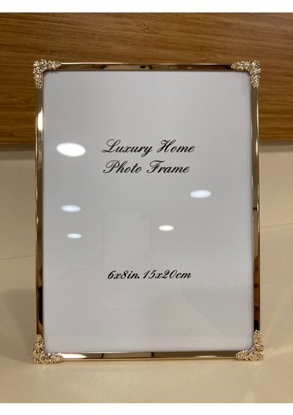 Resim Çerçevesi Ince Metal Detaylı Pirinç Altın 15X20 cm fiyatları