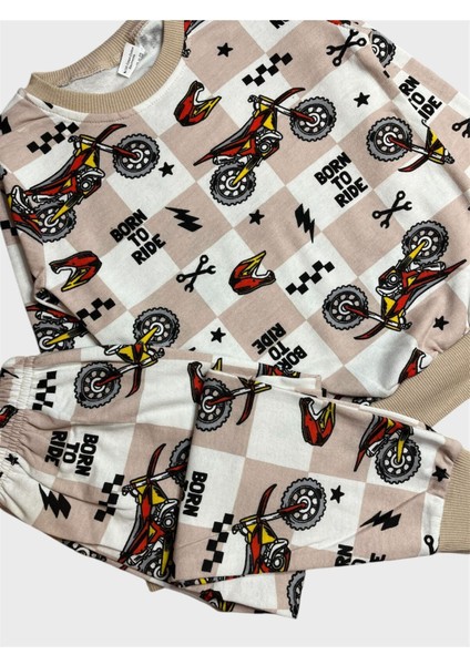Erkek Çocuk Pamuklu Şardonlu Bej Rengi Motor Desenli Uzun Kollu Kışlık Pijama Takımı modelleri
