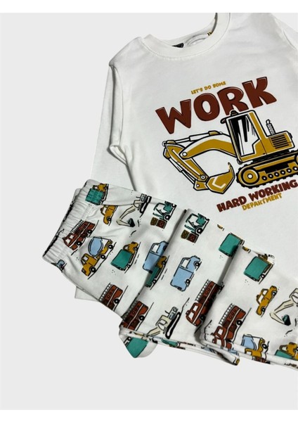 Erkek Çocuk %100 Pamuklu Beyaz Iş Makinesi Araba Kamyon Desenli Uzun Kollu Pijama Takımı modelleri