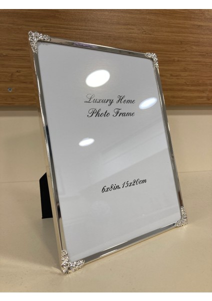 Resim Çerçevesi Ince Metal Detaylı Pirinç Gümüş 15X20 cm indirimleri