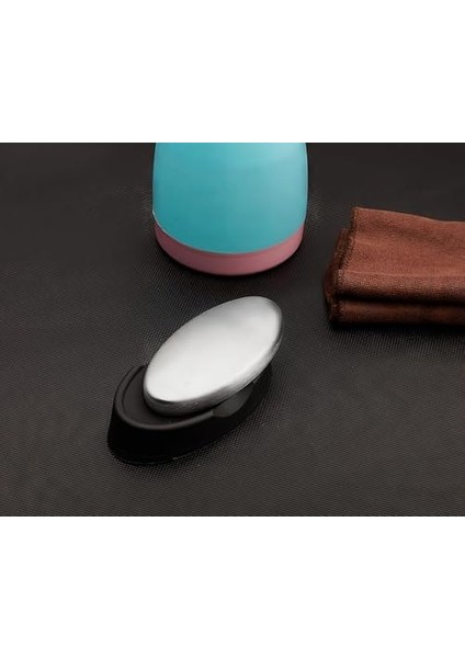 Paslanmaz Çelik Metal Sabun + Plastik Stand – 304 Kalite Çelik, Koku Giderici El Temizleme Sabunu, Balık, Soğan, Sarımsak Kokularını Giderir, Kimyasalsız ve Uzun Ömürlü, Çevre Dostu