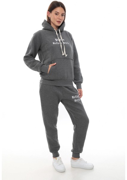 Koyu Gri Polarlı Şık Kadın Eşofman Takımı Paça Lastikli Cepli Kapüşonlu Nakış Detaylı Compact Takım modelleri