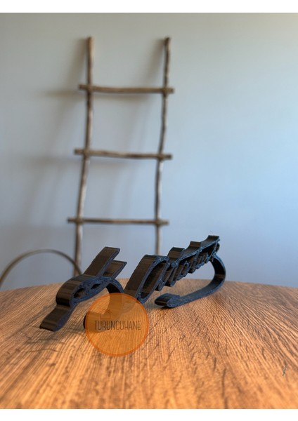 Atatürk Imzalı Masa Üstü Dekor – Hediyelik Plastik Ofis ve Ev Aksesuarı 20 cm fiyatları