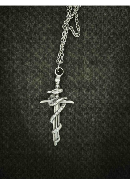 Şifa Yılanı ve Kılıç Amulet Kolye – Bilgelik, Ruhsal Güç ve Enerji Koruması, Unisex