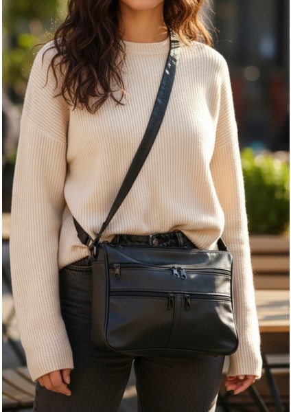 Kadın Askılı Yıkanmış Deri 5 Gözlü Çanta