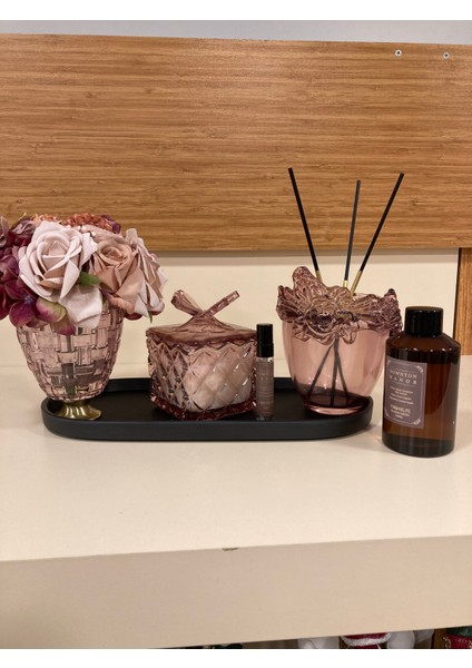 Dekoratif Koku Setimiz Deri Kaplı Tepsisi Cam Çubuklu Kokusu Kokulu Mumu Pembe Renk Arajman Çiçeği modelleri