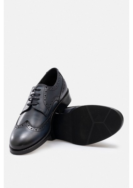 Kadın Lacivert Hakiki Deri El Işçiliği Delikli Klasik Oxford Ayakkabı indirimleri