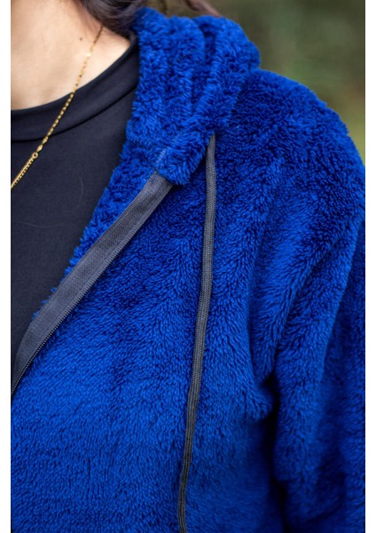 Kadın Saks Koyu Mavi Peluş Kalın Fermuarlı Kapüşonlu Cepli Ceket 23KCKTMY50
