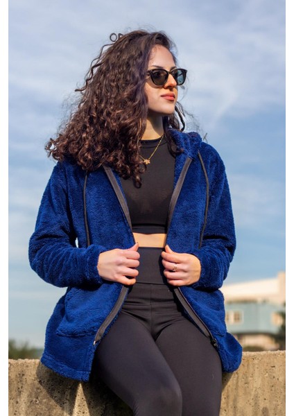 Kadın Saks Koyu Mavi Peluş Kalın Fermuarlı Kapüşonlu Cepli Ceket 23KCKTMY50