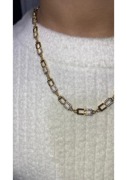 Zarif Zincir Gold Kadın Kolye Zamansız ve Klasik Şıklık