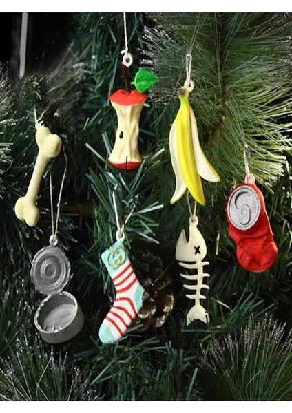 3D Baskı Komik Yılbaşı Ağacı Süsleri 7’li Set – Elma Çöpü, Muz Kabuğu, Balık Kılçığı, Çorap, Kutu Kapağı, Kırmızı Kutu ve Kemik – Noel Dekorasyon Ornament Seti
