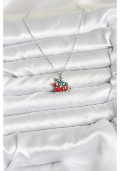 Gümüş Renk Kızak ve Çam Ağacı Figürlü Yılbaşı Temalı Kadın Kolye (316L Çelik Zincir)