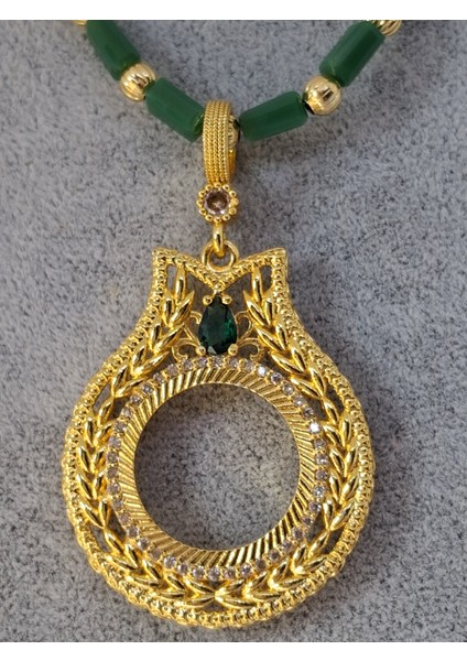 Antik Tasarım Yeşil Taşlı Altın Kaplama Çeyreklik Kolye. modelleri