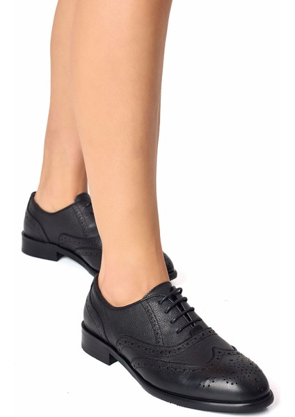 Kadın Siyah Hakiki Deri El Işçiliği Delikli Klasik Oxford Ayakkabı modelleri