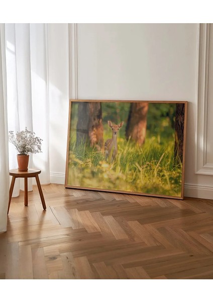Yeşillikler Arasında Geyik Poster indirimleri