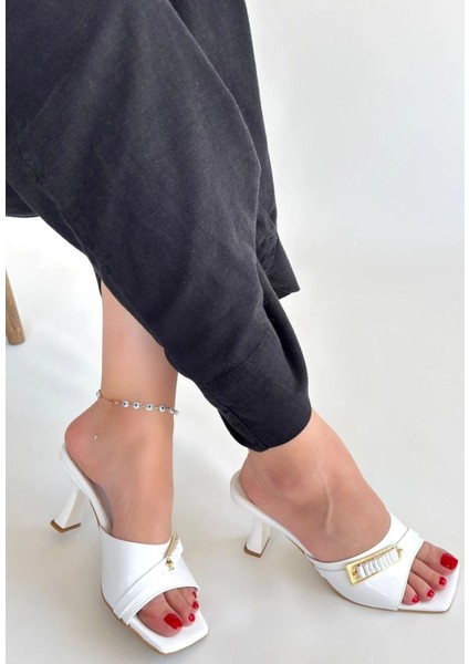 Sief Beyaz Rugan Topuklu Terlik modelleri