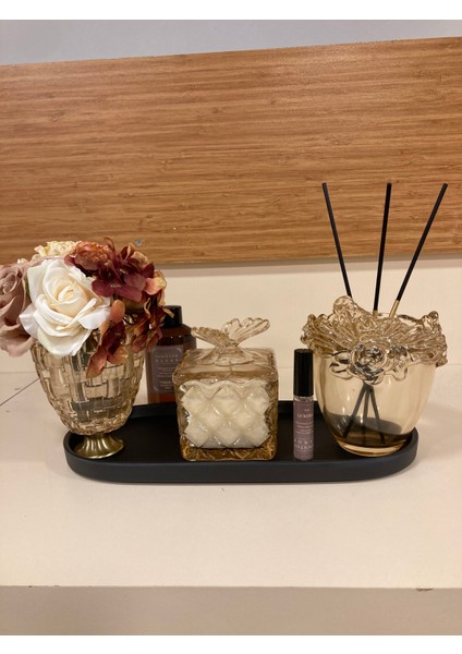 Dekoratif Koku Setimiz Deri Kaplı Tepsisi Cam Çubuklu Kokusu Kokulu Mumu Bal Rengi ve Arajmanı fırsatları
