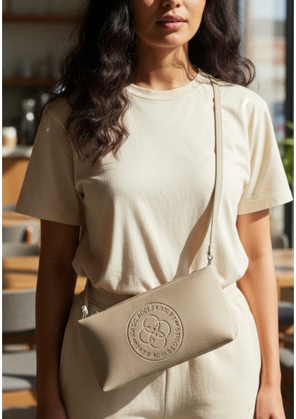 Kadın Askılı Lacos Kumaş Çanta indirimleri