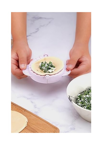 Diyarı Pratik Lüx Plastik Ravioli Poğaça ve Çiğ Börek Kalıbı modelleri