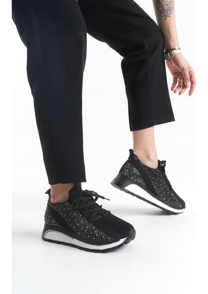 Alya Bağcıklı Ortopedik Taban Taşlı Kadın Sneaker Spor Ayakkabı - Siyah indirimleri