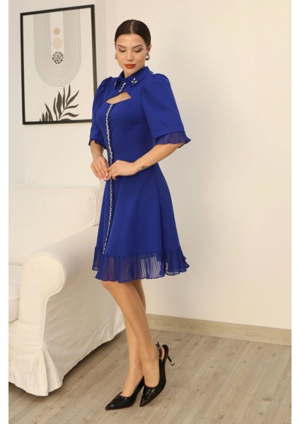 Göğüs Dekolteli El Işlemeli Gömlek Yaka Elbise 2310-SAKS modelleri